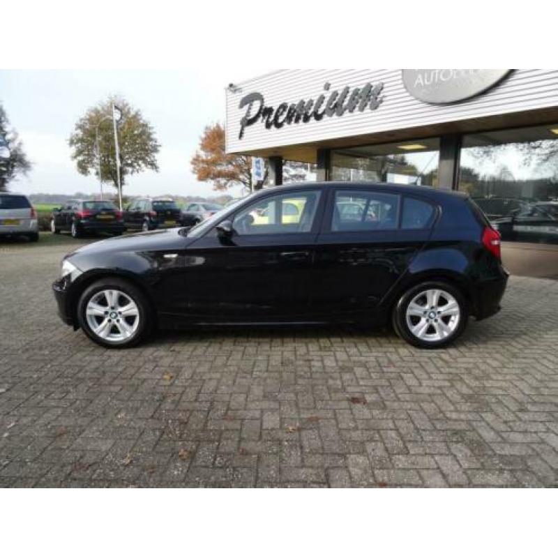 BMW 1 Serie 116i Corporate,Airco,NAV,5drsdealeronderhNL auto