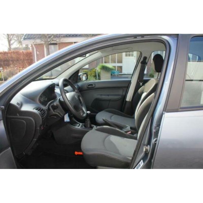 Peugeot 206 1.4 Forever 5D Airco | Elek. ramen | Trekhaak |