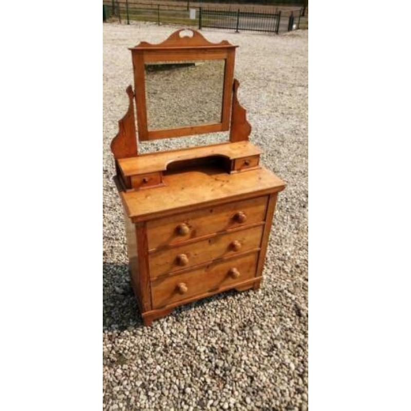 562 a, antiek grenenhouten ladekastje/commode te koop