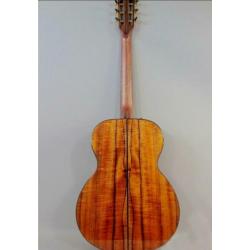 BSG gitaar hawaian KOA toonhout Model OM