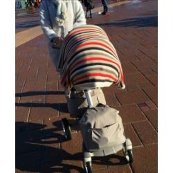 Stokke kinder/wandelwagen met extra’s