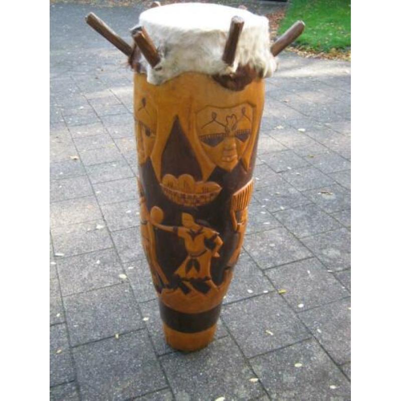 Houten voodootrommel - trommel uit haiti, hoogte is 120