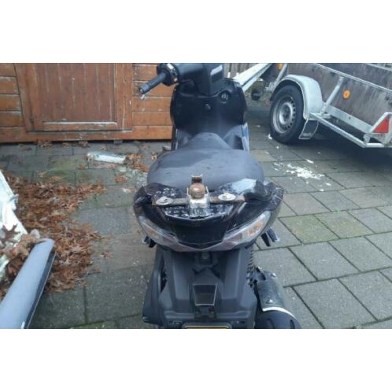 Kymco super 8