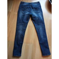 Be Ware gave donkerblauwe jeans mt 38 ZGAN