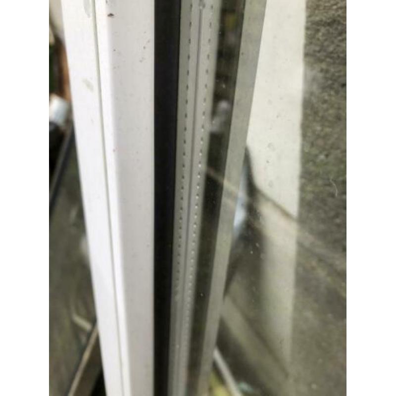 Kuststof raam met dubbel glas