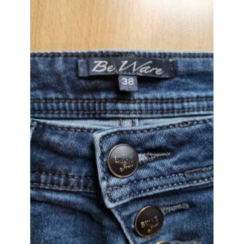 Be Ware gave donkerblauwe jeans mt 38 ZGAN