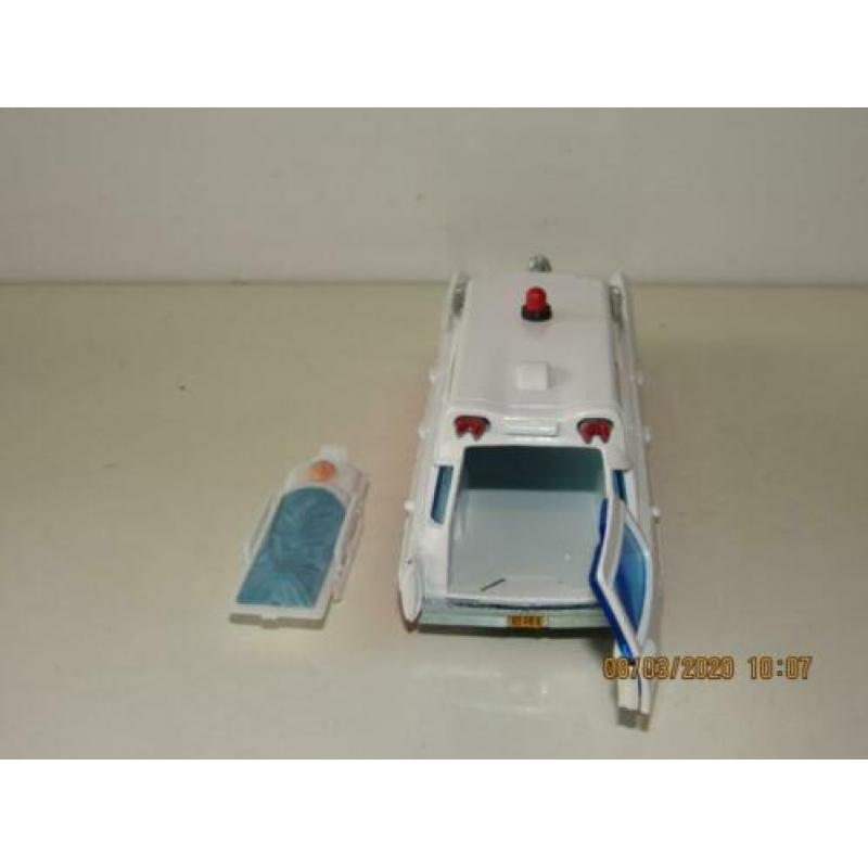 Dinky Toys 288 Cadillac Superior Ambulance mint met ovp