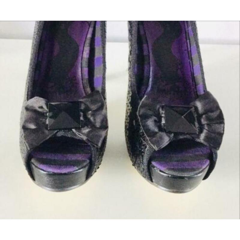 Burlesque Gothic Alice in wonderlands pump Iron fist 38