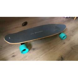 Eclectisch skateboard nikkel-x