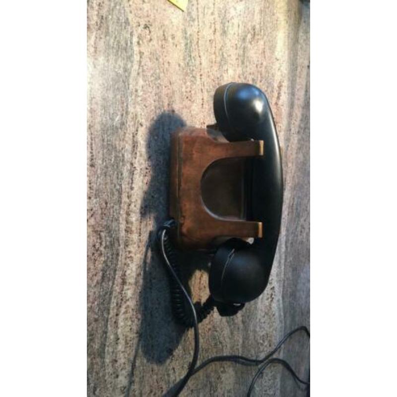Antieke koperen telefoon
