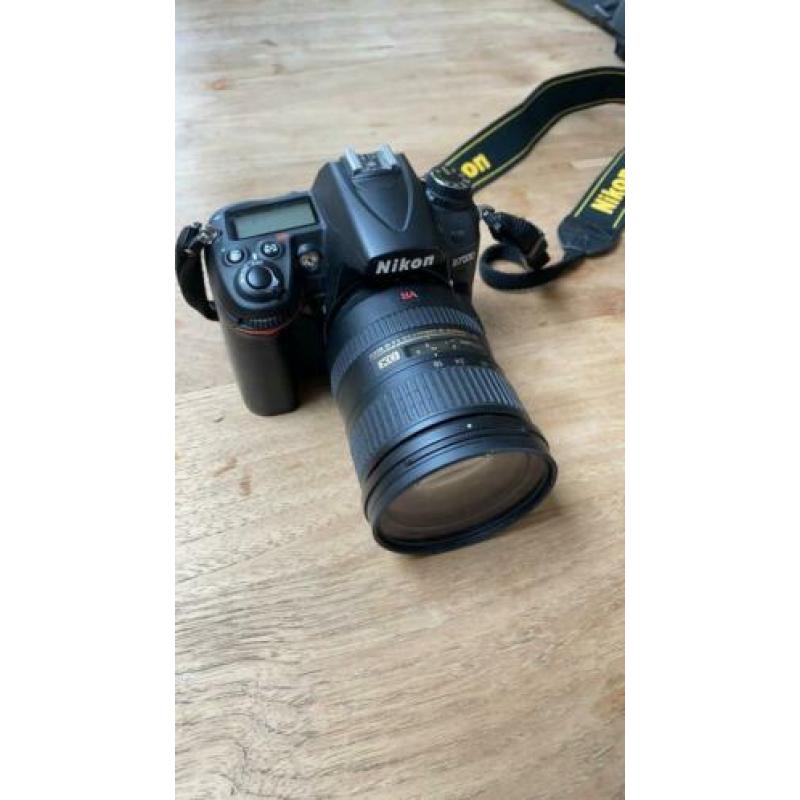Nikon D7000 Spiegelreflex + Speedlight SB-700