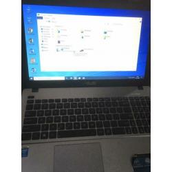 Laptop Asus SonicMaster