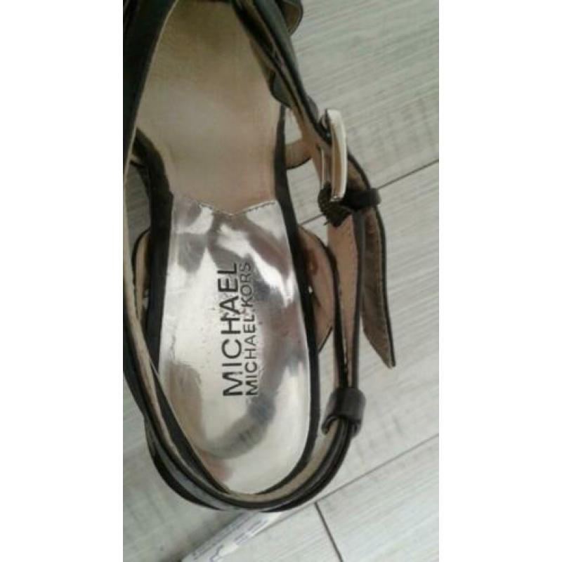 Michael Kors sleehakken maat 38 (kleine 39).