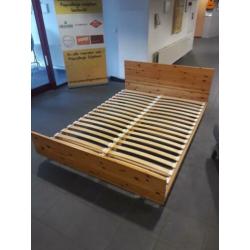 Tweepersoons bed