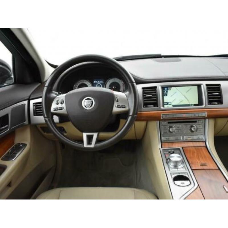 Jaguar XF 3.0D V6 AUT. LUXURY *91.279 KM* (bj 2010)