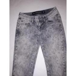 nieuwe grijs gevlekte jeans maat 36
