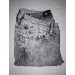 nieuwe grijs gevlekte jeans maat 36