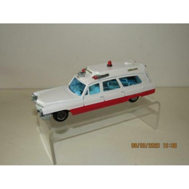 Dinky Toys 288 Cadillac Superior Ambulance mint met ovp