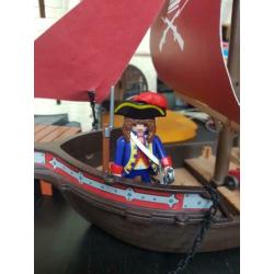 plymobil piraten patrouille schip met 2 ridders 6681