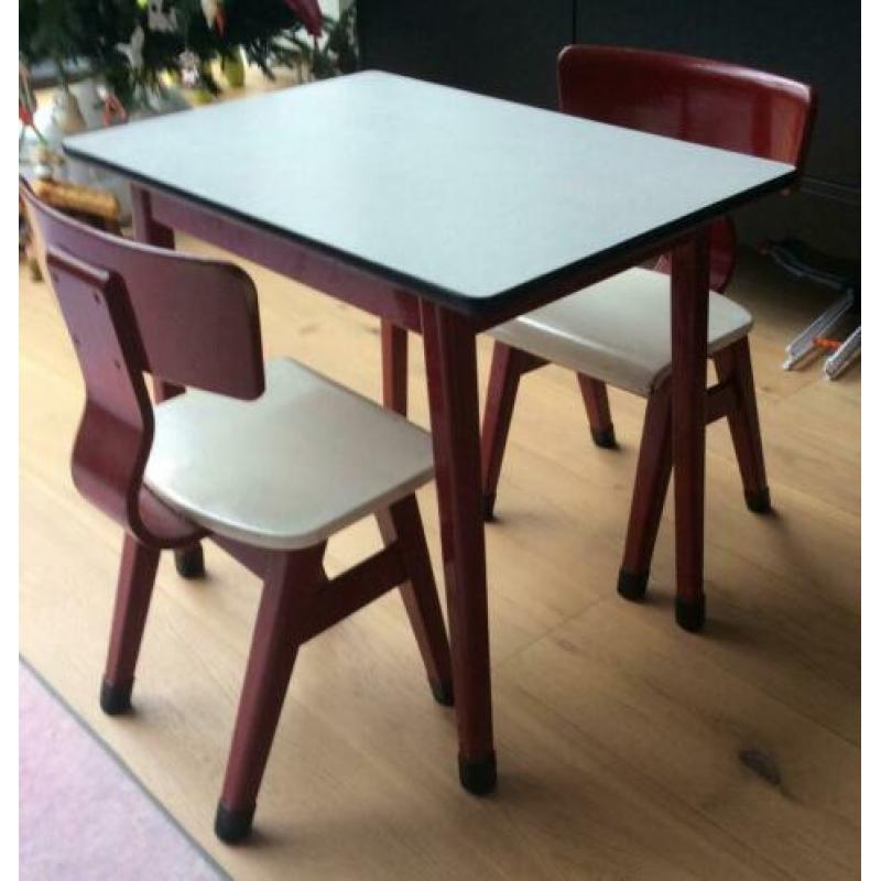 Vintage schoolbureau / kindertafel / schoolset / schooltafel