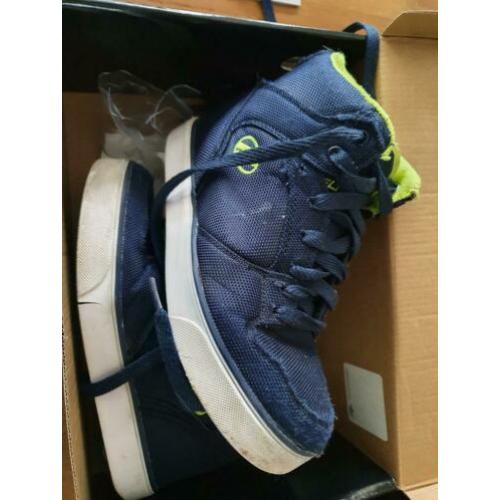 Heely's heely schoenen met wieltje mt 35.