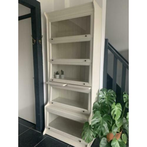Prachtige vitrine kast 195x100