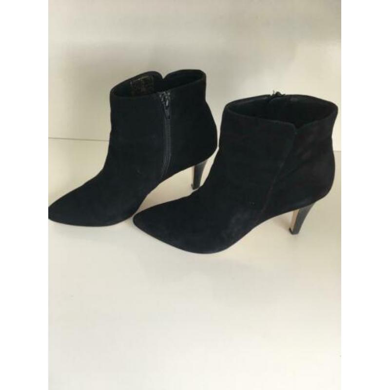 ZGAN: Kiomi suede zwarte laarsjes mt 38