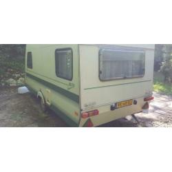 DELTA Caravan (volkswagen vivaro hobby vakantie snoep)