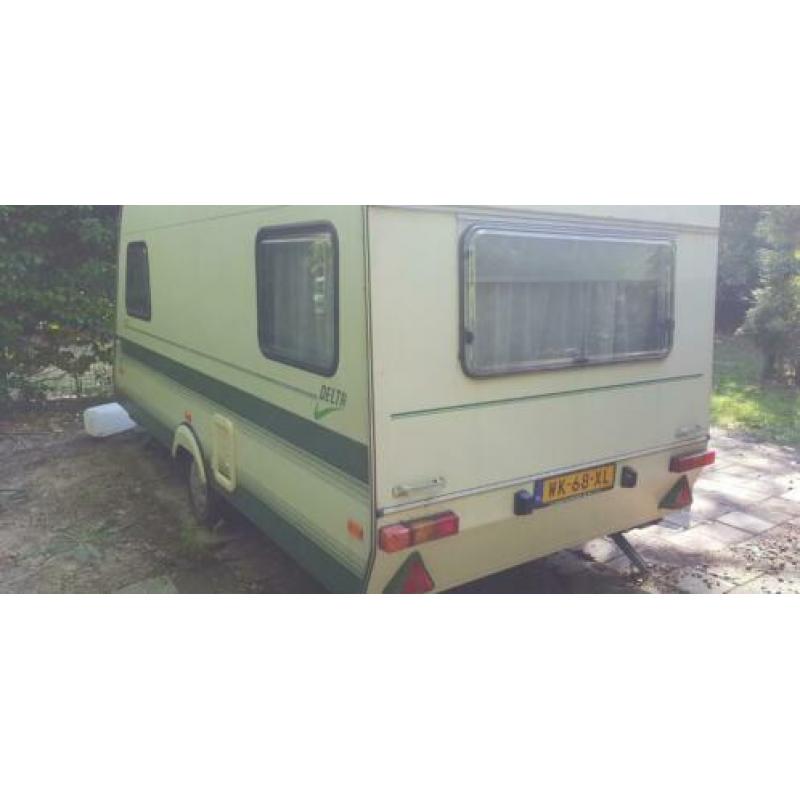 DELTA Caravan (volkswagen vivaro hobby vakantie snoep)