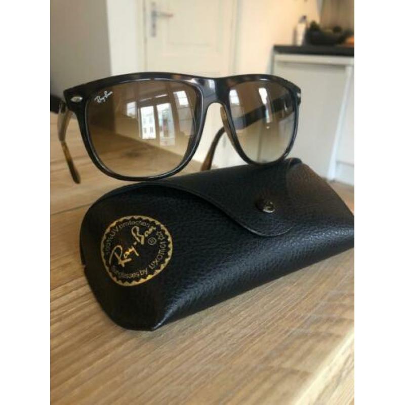 Ray-Ban zonnebril