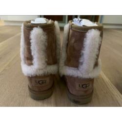 Ugg's | meisjes | 30 | bruin met bont