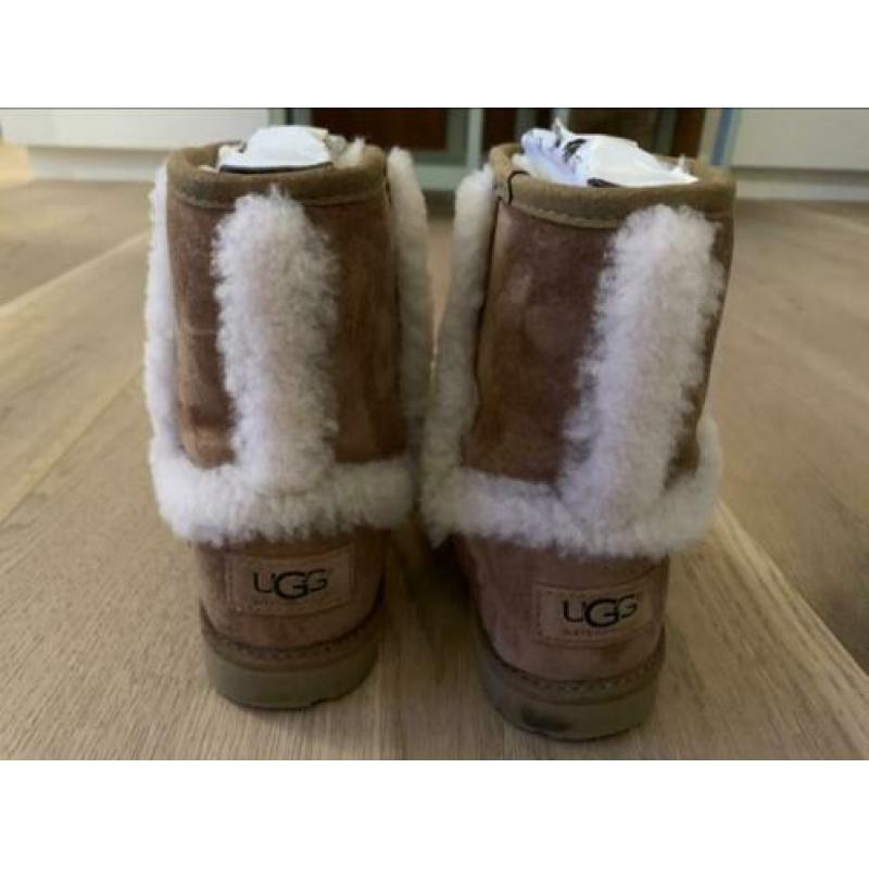 Ugg's | meisjes | 30 | bruin met bont