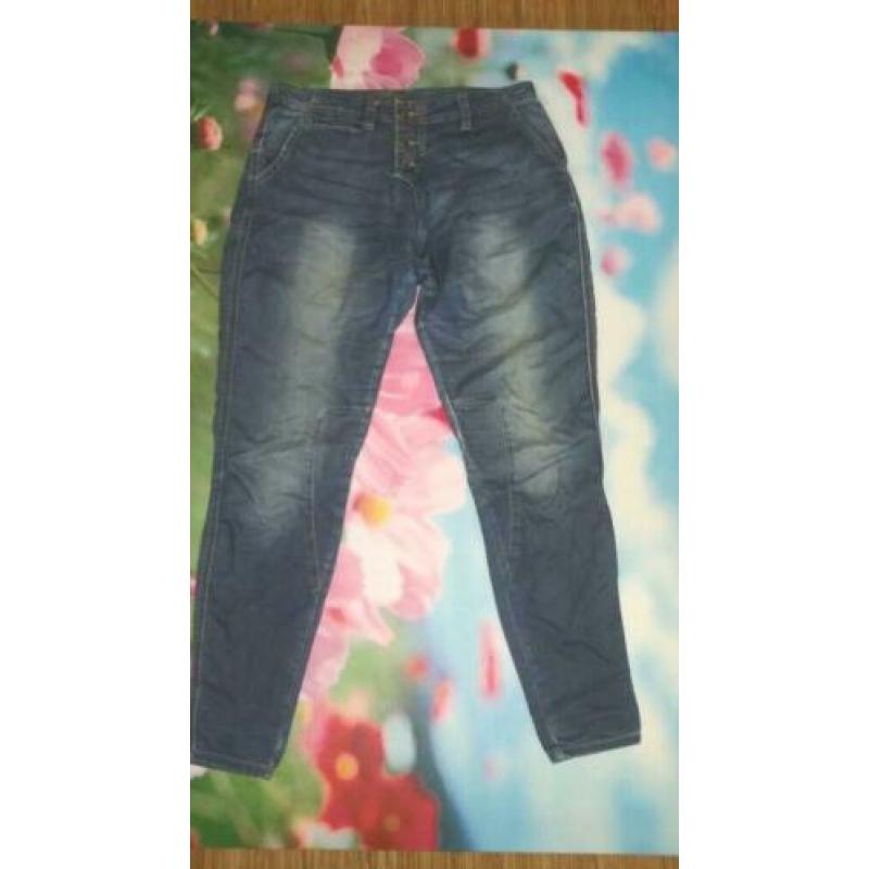 1. Summerwoman jeans maat 36