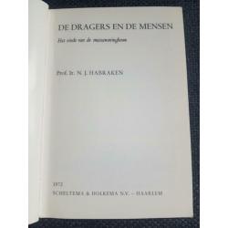 De dragers en de mensen