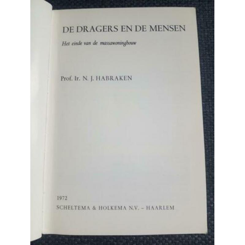 De dragers en de mensen