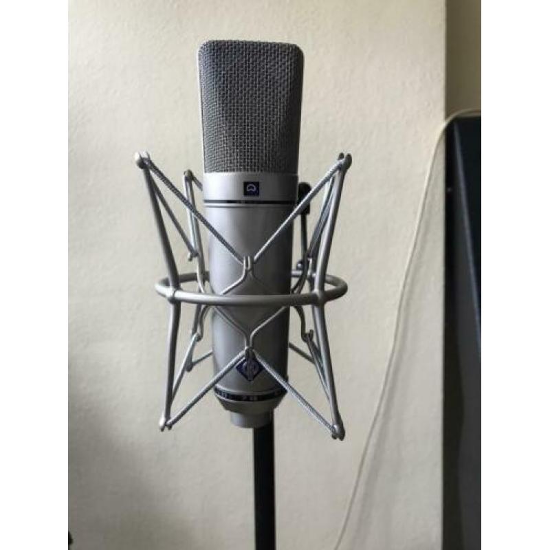 Neumann U89i + EA89 spinmount
