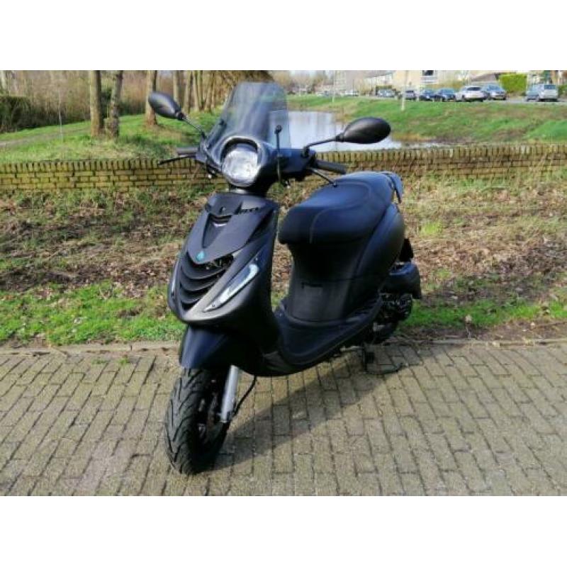 Piaggio zip, sp kappen, led verlichting en windscherm