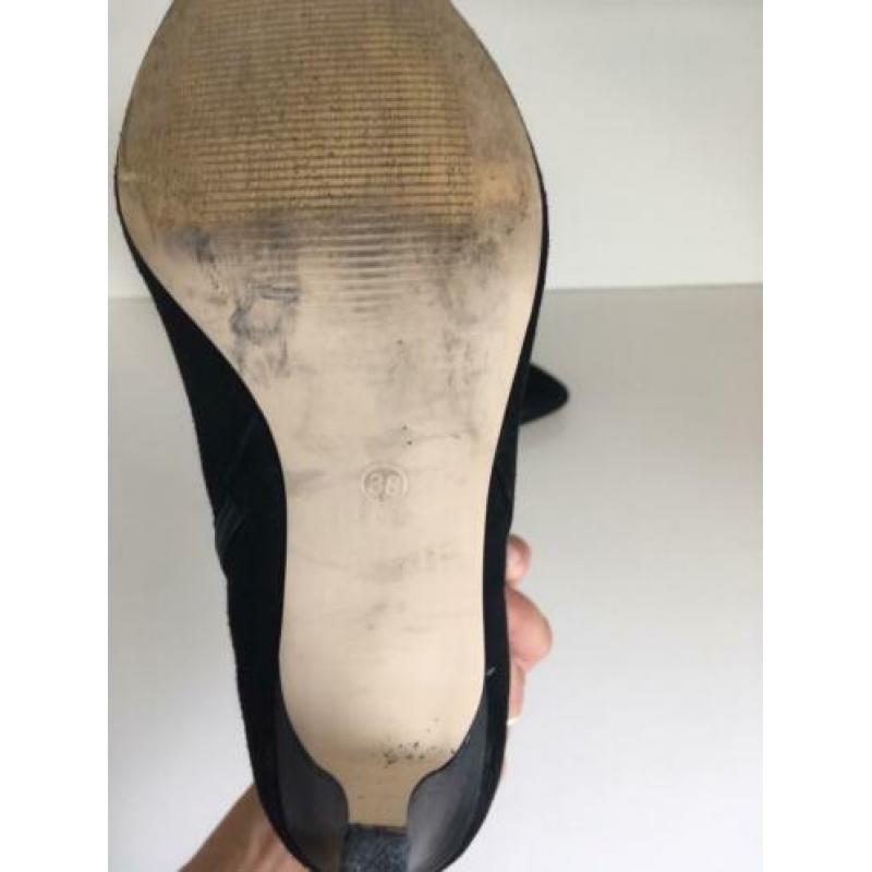 ZGAN: Kiomi suede zwarte laarsjes mt 38