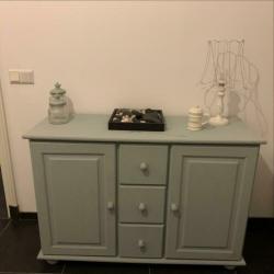 Zeer mooi dressoir.
