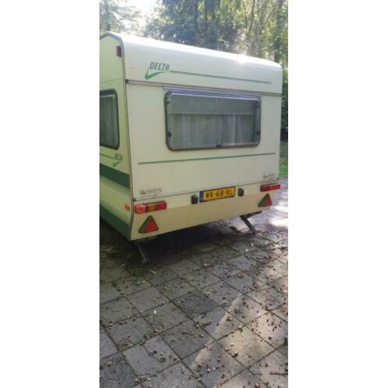 DELTA Caravan (volkswagen vivaro hobby vakantie snoep)
