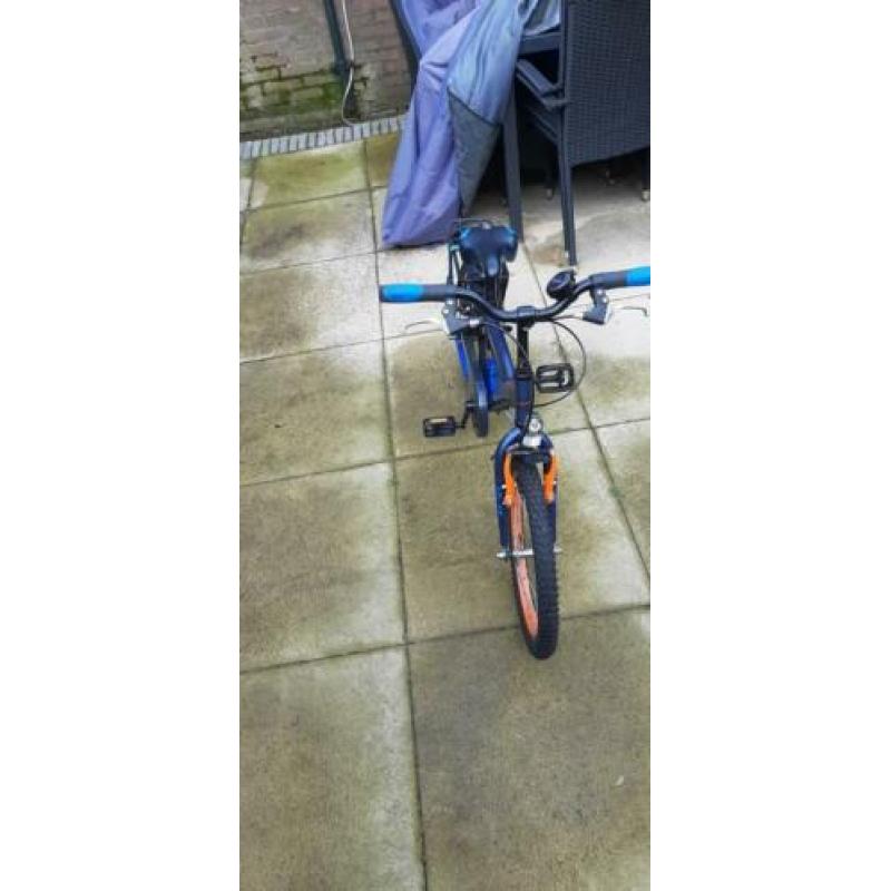 Loekie jongensfiets 18 inch