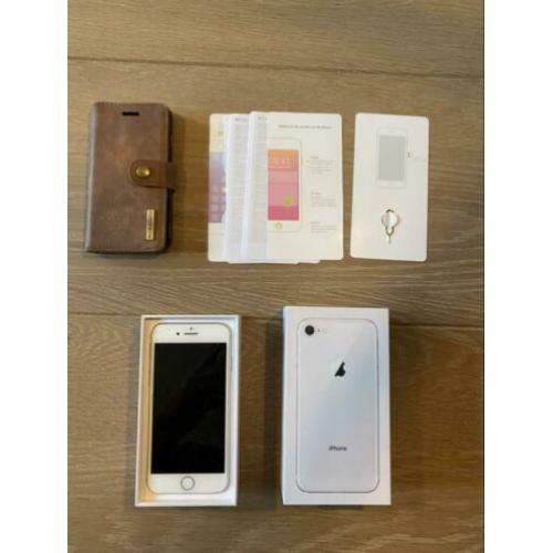 iPhone 8 wit 64 gb