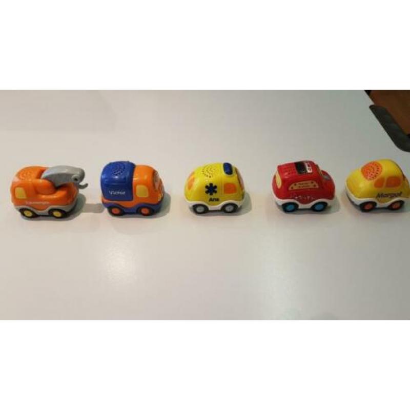 Toet Toet Auto Garage + 5 auto's + heel véél wegen