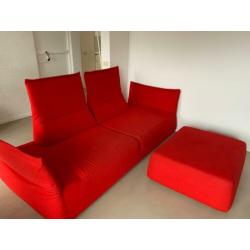 Moroso Highlands 2 zits Sofa + Moroso Poef kleur Rosso W