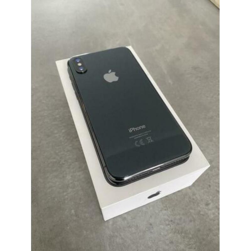 iPhone X (10) 64GB Space grey