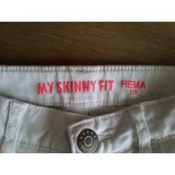 Nieuwe skinny jeans wit maat 128