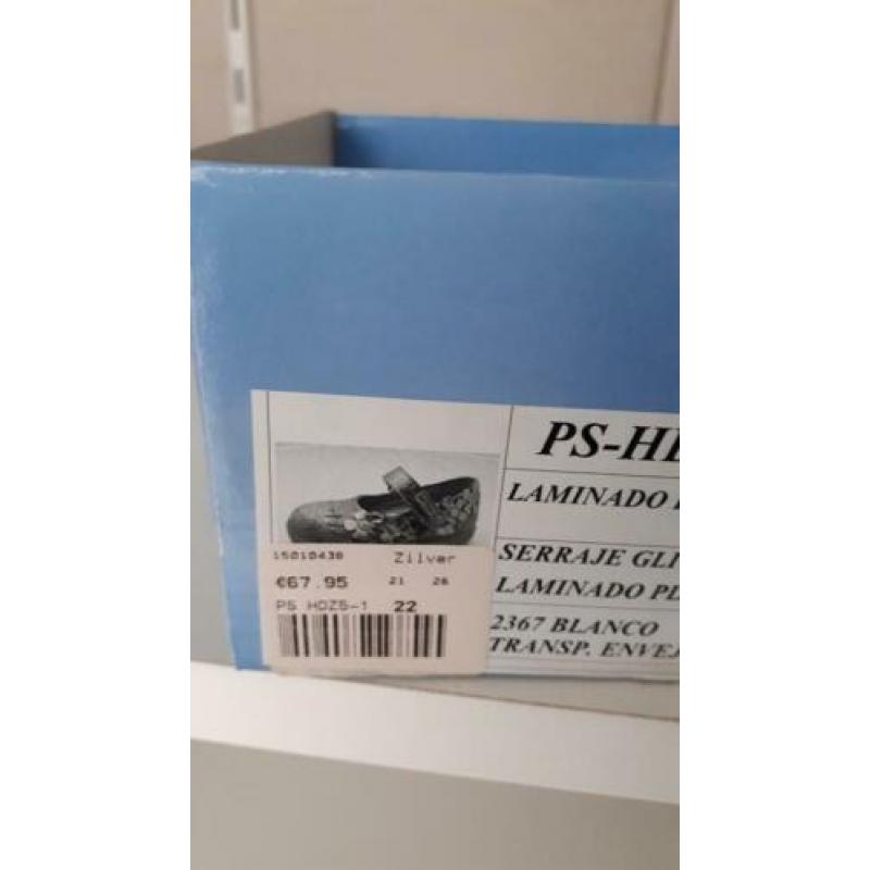 Super mooi meisjes schoentje maat 22
