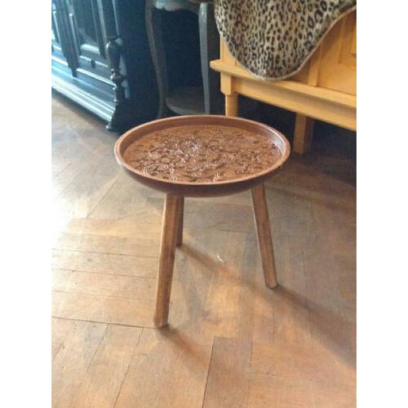 Bohemian rond tafeltje bruin, bijzettafel Ibiza, tafel VdlM
