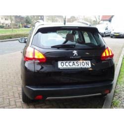 Peugeot 2008 1.2 PureTech Allure Pack Premium P € 11.990,00