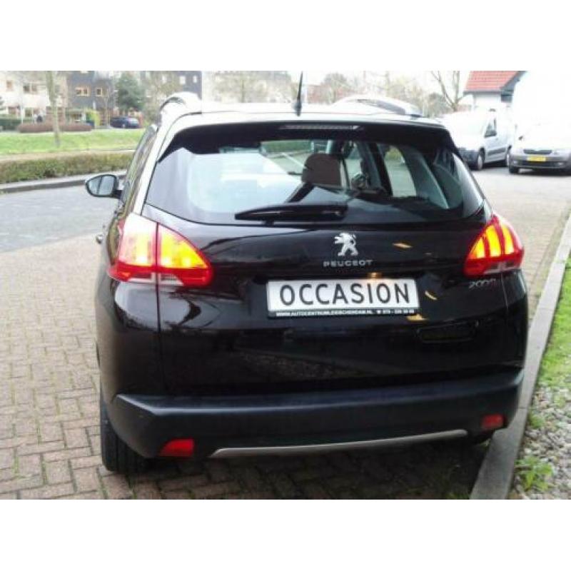 Peugeot 2008 1.2 PureTech Allure Pack Premium P € 11.990,00